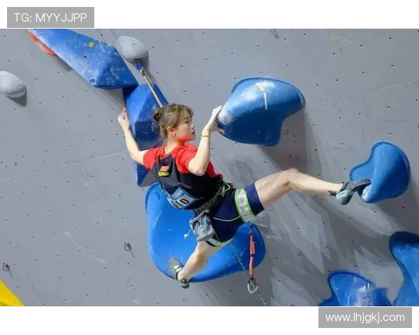 杭州攀岩队与上海攀岩队赛后复盘分析意识碰撞与战术对决